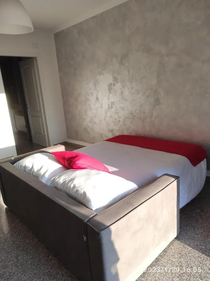 Red Tower Venice Apartment - 2 Mins From Vce Airport- Free Wifi Tessera